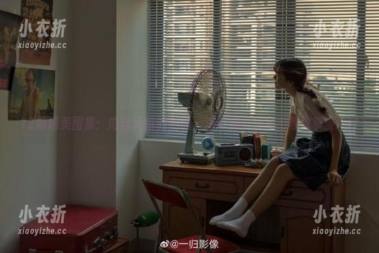 72斯精美图集：肉丝风格的相遇，演绎视觉盛宴的极致享受.txt