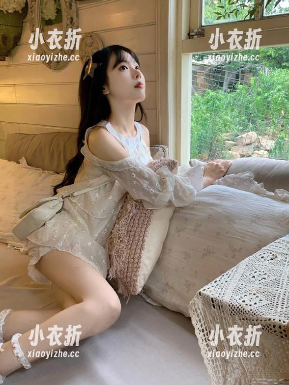 Feilin嗲囡囡 - 用周于希的瑜伽美图打造完美壁纸，享受生活的每一刻.txt