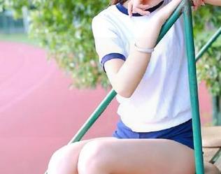 Feilin嗲囡囡 – 走进萌琪琪Irene的JK写真世界，感受青春活力的独特魅力！.txt