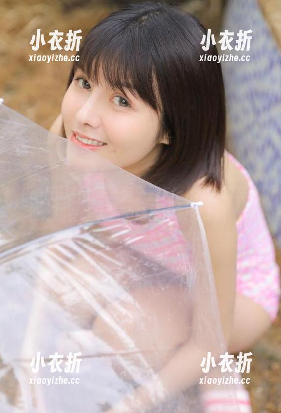 Feilin嗲囡囡 - 鱼子酱Fish黑白写真：那些让人心动的美图瞬间.txt
