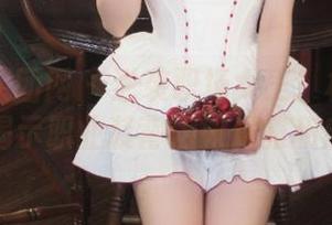 GIRLT果团网 – 逆袭职场女王！林弯弯私房写真揭示职业装背后的优雅和自信.txt