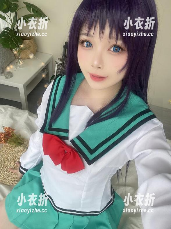 Hachi小芭水手服写真，精致cos原图一览无余！.txt