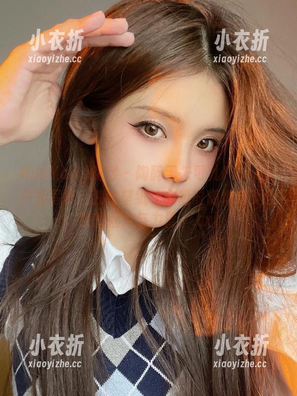 HuaYang花漾 - 陶醉于朱可儿Flora的户外写真：独特壁纸让你随时随地感受自然的魅力与力量！.txt