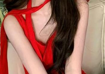 HuaYang花漾 – 王雨纯的双重视觉作品分享，带你感受魅力与创意的无限可能.txt