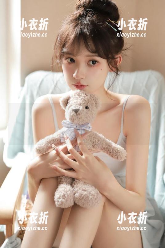 IMiss爱蜜社-LindaLinda IMiss爱蜜社 - 与LindaLinda一起享受圣诞套图分享,感受冬日的梦想与风情.txt