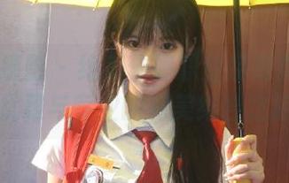 LD零度摄影 – 绝美依婷职业装写真合集分享：优雅与专业的完美结合之旅.txt