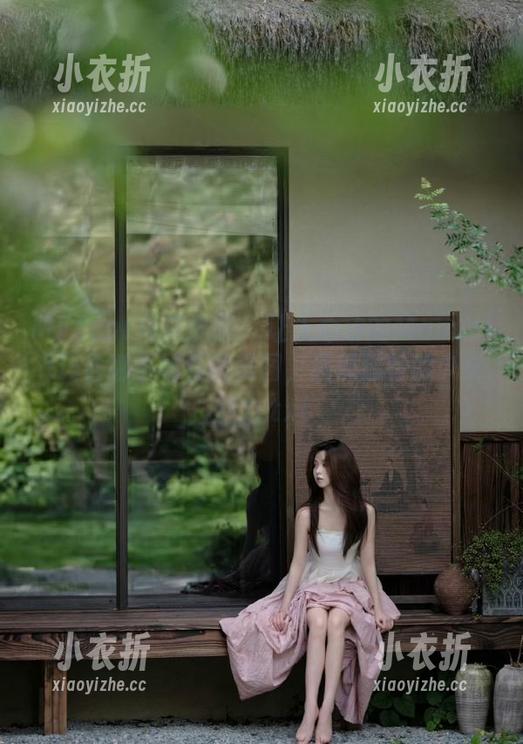 MFStar模范学院 - 让人心动的Manuela玛鲁娜学妹私房美图，展现独特的少女魅力.txt