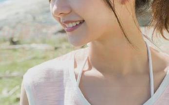 MFStar模范学院 – 柳侑绮Sevenbaby的棉袜写真：精彩原图与图册一览无遗.txt