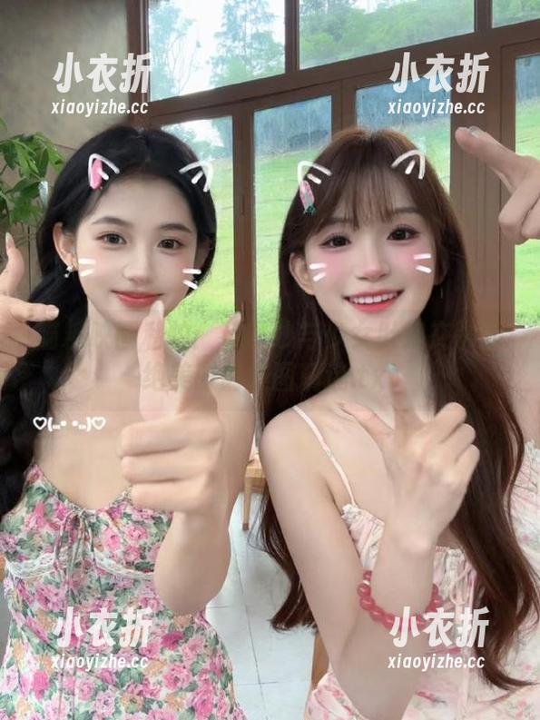 喵糖映画私拍：花溪纱与少女肚兜交融的绝美时刻美图精选.txt
