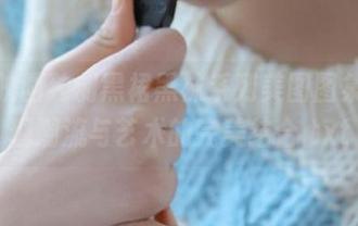 喵糖映画独创黑裙黑袜系列美图图集，展现潮流与艺术的完美结合.txt