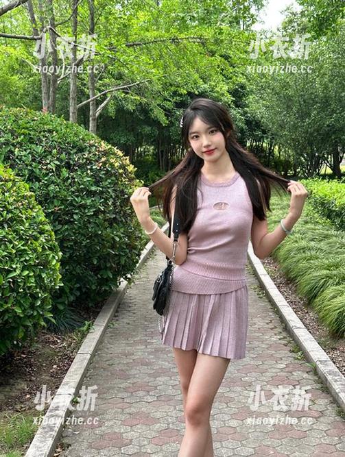 MiiTao蜜桃社-李颖诗 MiiTao蜜桃社 - 李颖诗美足写真,魅力四射的精美套图合集即将上线.txt
