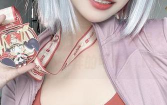 Momoko葵葵私拍图集：黑枪呆女仆，让你感受不一样的可爱！.txt