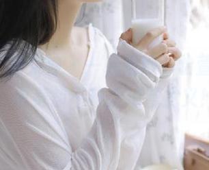 SLADY猎女神 – 一袭婚纱，怡萱的高清分享，单身却不缺乏浪漫主义！.txt