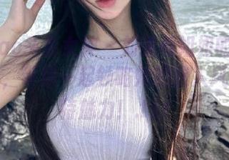 TouTiao头条女神 – 刘瑾希姐姐的最新写真美图，带你一起领略她的迷人风采与独特魅力！.txt