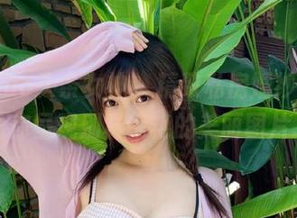 TouTiao头条女神 – 精致私房婚纱，莫晓希为你呈现别样惊艳的美丽图片.txt