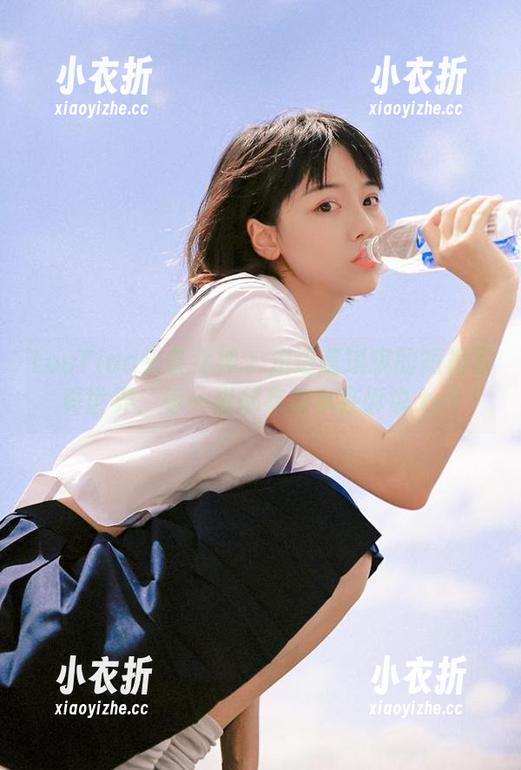 TouTiao头条女神 - 走进萌琪琪的短裙写真世界：每一张都有故事在诉说.txt
