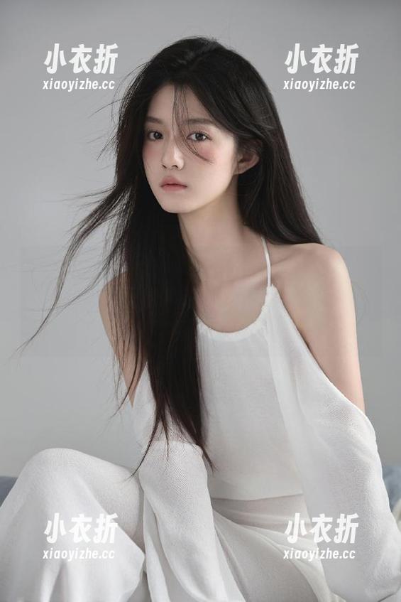 UGirls尤果网 - 观看奶茶Emily的厨娘写真，原图记录她在厨房中的时尚与创意瞬间！.txt