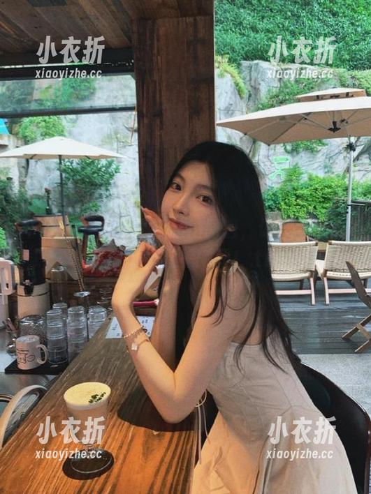 Vinnegal的可爱私拍图包，记录下青春与梦幻的完美瞬间！.txt