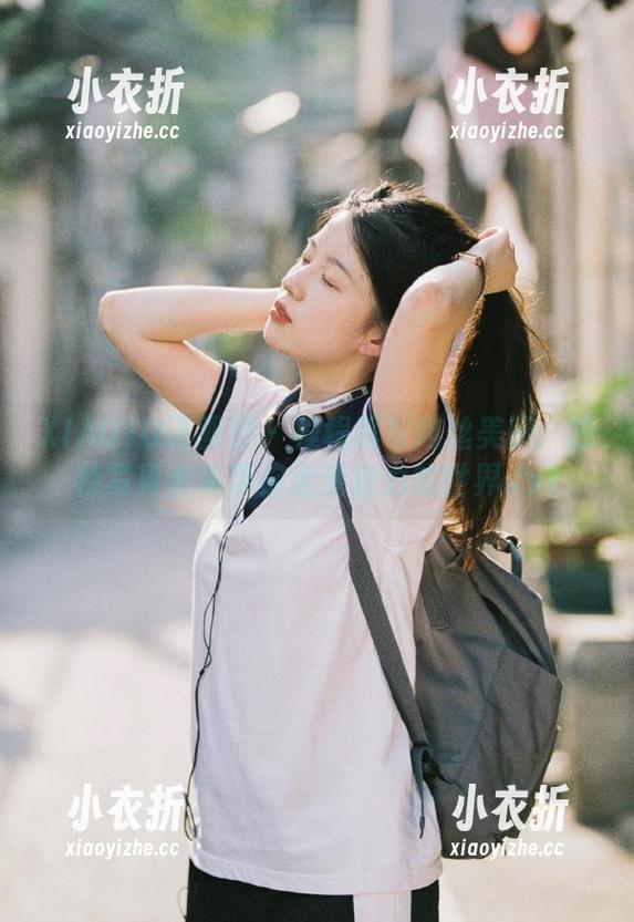 XIAOYU语画界 - 程程程与肉丝美腿：独特写真合集带你走进魅力的世界.txt