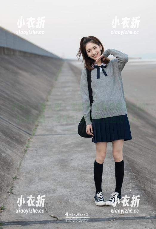 Xiuren秀人网 - 定制套装与写真艺术的完美融合，司妃SL呈现独特魅力.txt