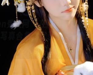Xiuren秀人网 – 在网盘收集周周不吃香菜花嫁写真合集，记录她每一个动人的瞬间.txt