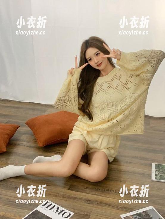 Xiuren秀人网-奶茶味的包子 Xiuren秀人网 - 走进奶茶味的包子的无圣光写真作品:天台上的生活与梦想交织.txt