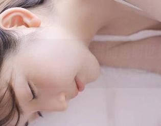 Xiuren秀人网 – 小沫琳的透明世界：分享她独特写真图片的迷人魅力.txt