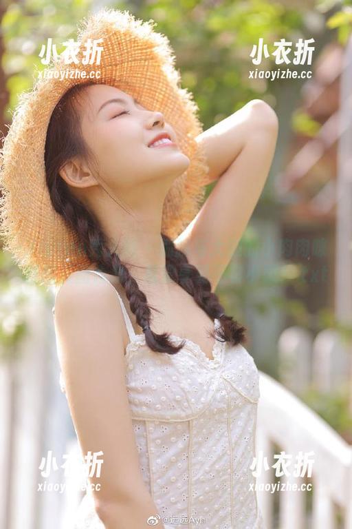 Xiuren秀人网 - 细腻与大胆的小肉肉咪制服美图合集，视觉享受不容小觑！.txt