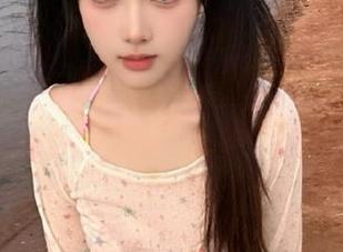 Xiuren秀人网 – 小薯条nienie的连体衣写真不仅好看，还能免费下载，快来开启你的时尚之旅！.txt