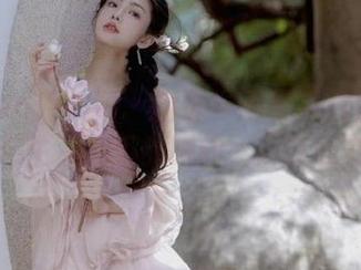 Xiuren秀人网 – 精选岑雨桥黑白套图：艺术与生活交汇的瞬间，尽在此刻.txt