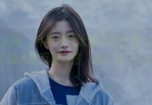 Xiuren秀人网 – 抖娘利世泳池写真合集：缤纷水世界中的风情万种套图，撩人心弦.txt
