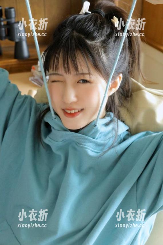 Xiuren秀人网 - 探索星小兔Meetu的定制连体衣写真，感受艺术的魅力.txt