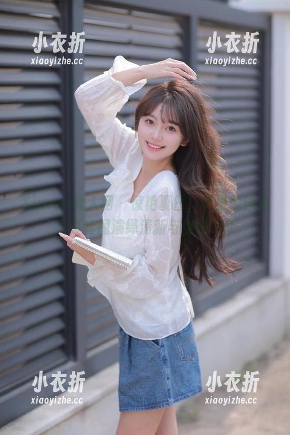 Xiuren秀人网 - 惊艳夏日，李雅柔泳装写真套图演绎清新与优雅.txt