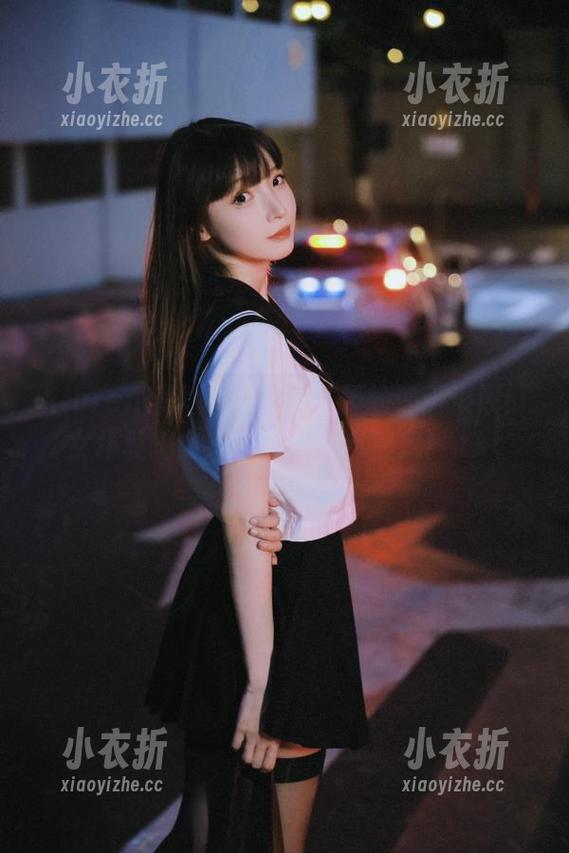 Xiuren秀人网 - 不可抗拒的油田溪溪：女仆私拍合集中的天使与魔鬼！.txt