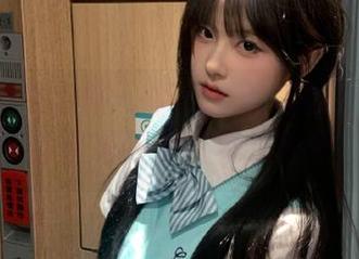 Xiuren秀人网 – 耶利亚的制服魅力大揭秘，来看看她的作品集分享吧！.txt