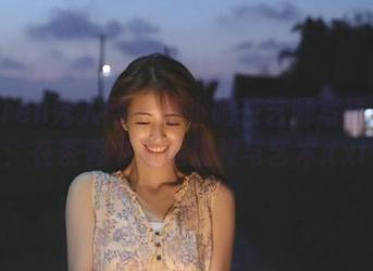 Xiuren秀人网 – 陈小喵茶艺师写真资源：在茶香中邂逅优雅与艺术.txt