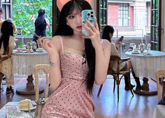 Xiuren秀人网 – 体验雨瞳Yoyo的甜蜜女仆风，超萌套图分享等你来探索哦！.txt