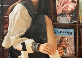 YouMi尤蜜荟 – 一组精选白茹雪Abby美脚写真，带你感受魅力与自信的无限魅力！.txt