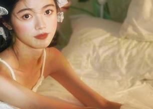 YouWu尤物馆 – Cris_卓娅祺写真：美脚全集，尽显个性与独特的艺术感.txt