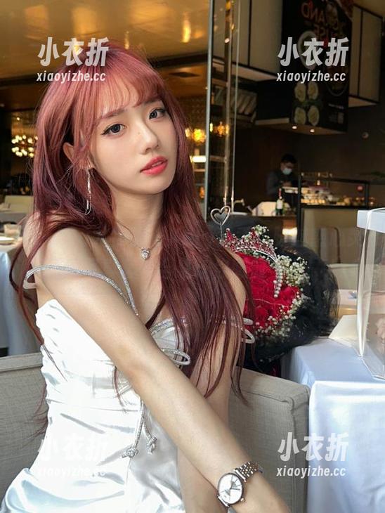 YouWu尤物馆 - Kely香香美脚魅惑心灵，精致写真套图合集让你眼前一亮！.txt