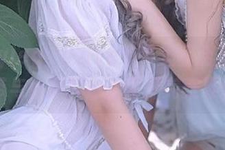 beautyleg – Faye吊带美图合集：轻盈的吊带与绚丽的色彩诠释完美夏季.txt