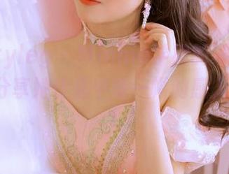 beautyleg – Minnie学姐的写真图库揭秘：分享她作品中每一幅的感人故事.txt