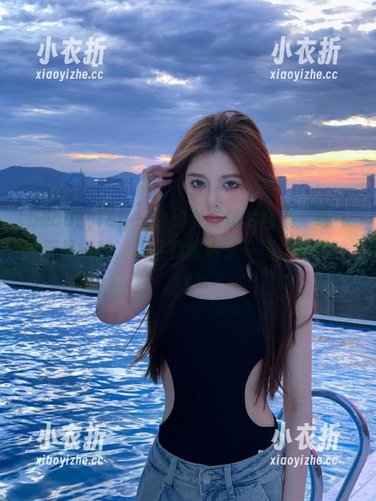 beautyleg - 小玲女友照片合集：每一张都是爆款，简直就像看了一场综艺秀！.txt