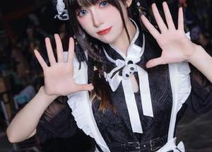 穿越时光，coser衣衣为你定制的夏天写真尽显个性魅力.txt