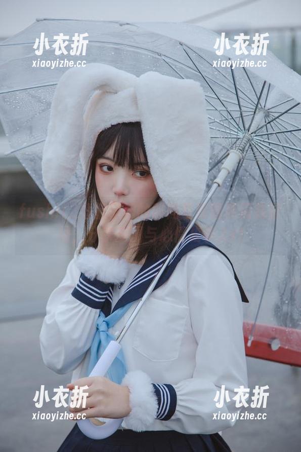 fushii_海堂学姐的时尚写真图库闪亮登场，分享美图与心情故事.txt