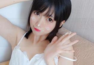 nagisa魔物喵最新护士写真精选分享，感受不一样的温柔与魅力！.txt