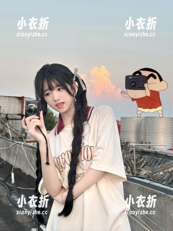 pans-Tina pans - 畅游在Tina的连衣裙诗篇中:每一幅套图作品都是独特的故事情节.txt