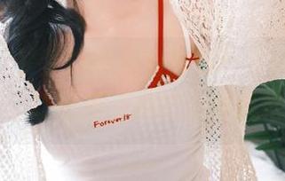 pans – 梦梦短裙高清图包：清新脱俗的瞬间，让你爱上她的独特风格.txt