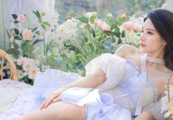 pans – 在线探索紫萱的皮衣魅力，写真作品演绎现代女性的时尚之路.txt