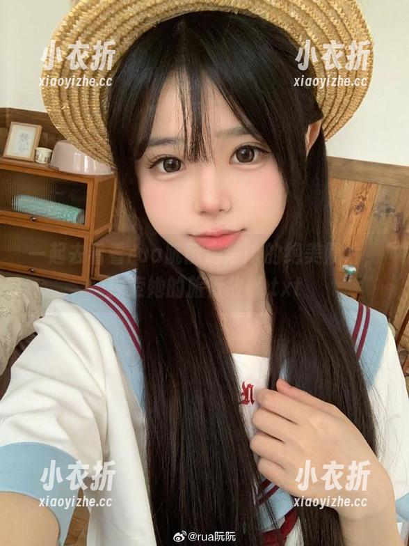 一起去看看rua阮阮房车jk的绝美照片，探索她的旅行故事.txt